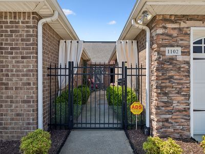 395 Devon Chase Hl Unit 1102