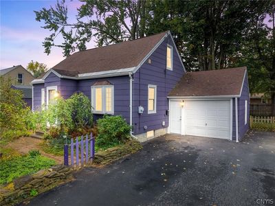Property at 115 Wilshirl Dr, North Syracuse, NY