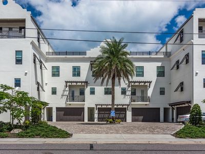 176 BRIGHTWATER DRIVE #2
