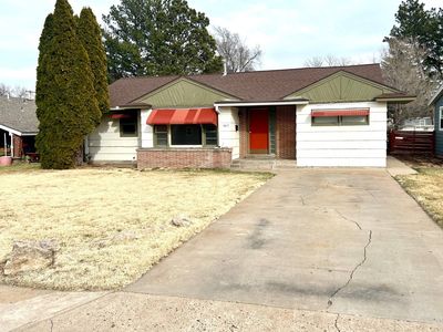 Property at 907 Walnut Ave, Goodland, KS