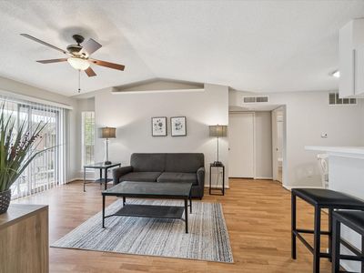 2121 Hepburn St APT 208