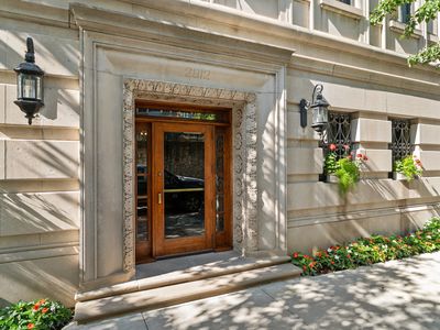 2912 N Commonwealth Ave #11CD