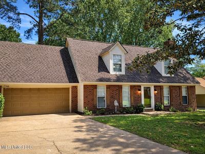 7168 Oak Forest Dr