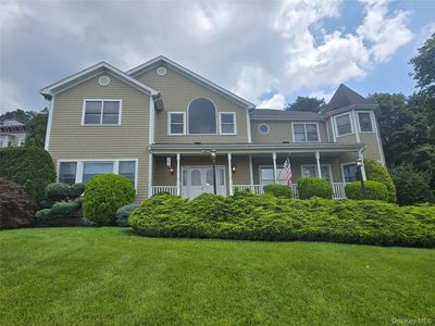 230 Woodbine Avenue