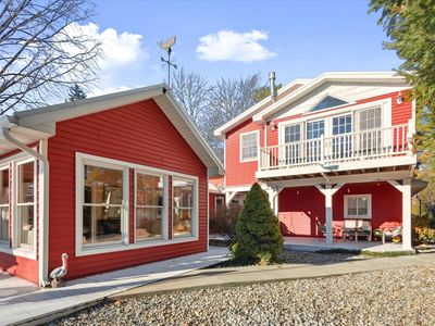 3272 Thorncrest Dr SE