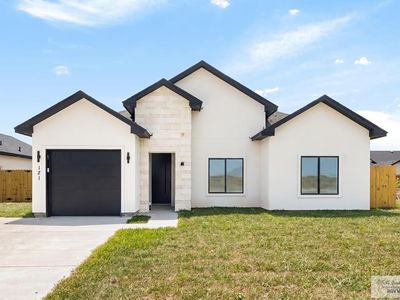 121 Orchid Dr