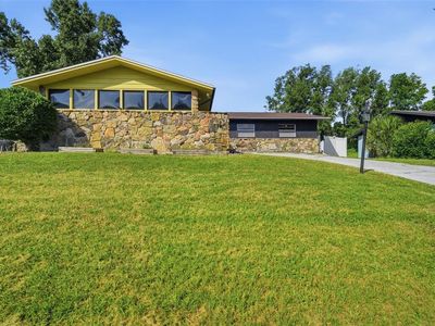 1441 NE Old Mill Dr