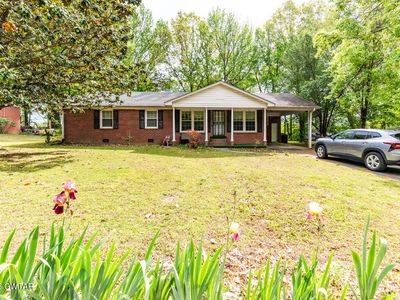 608 Hillside Dr