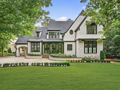 3303 Habersham Rd NW