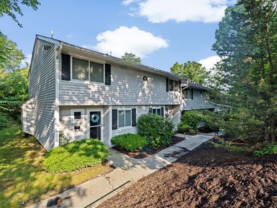 Property at 16 Beals Cove Rd APT B, Hingham, MA