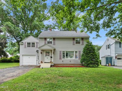 24 Marlboro Dr