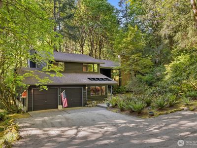 8326 NE Blakely Heights Drive