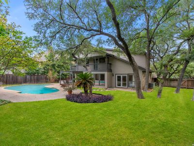 415 Woodway Forest Dr