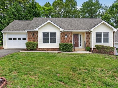 123 Village Park Ct