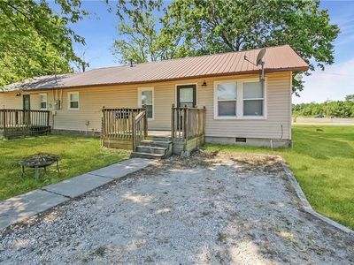 Property at 3916 Main St, Parsons, KS
