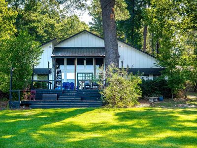 1805 E Lake Dr