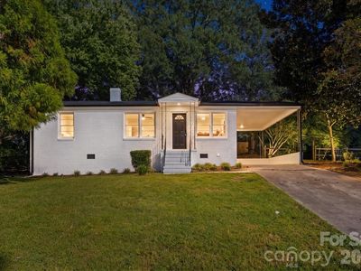 2700 Douglas Dr
