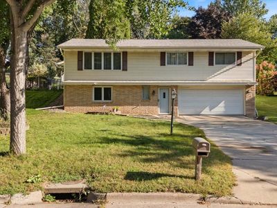 1989 N Park Dr