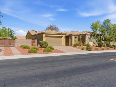 8618 Amber Autumn St