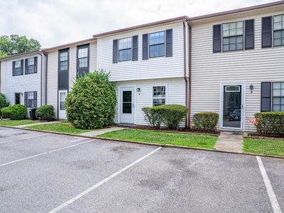 4 Countryplace Ln