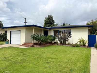 1911 Snowden Ave