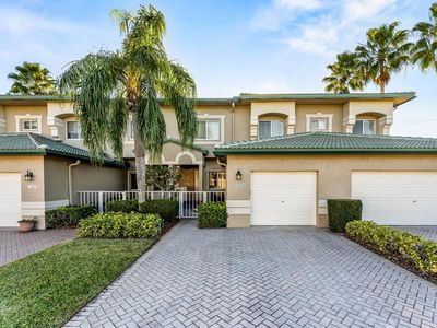 7832 E Exeter Blvd E #102