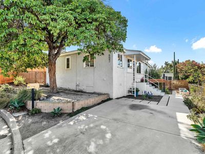 6647 Bell Ct