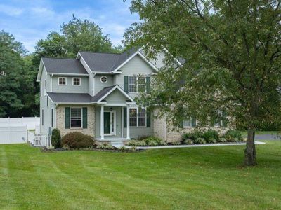 41 Plymouth Ln