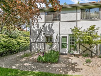 Property at 495 Chestnut St APT 16, Ashland, OR