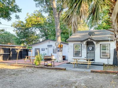 444 TAFT Blvd
