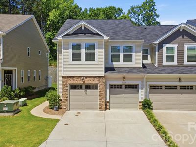 3832 Amalia Pl