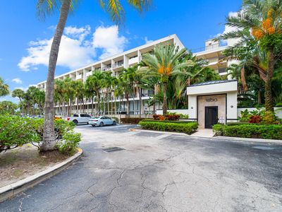 1830 Embassy Drive #107