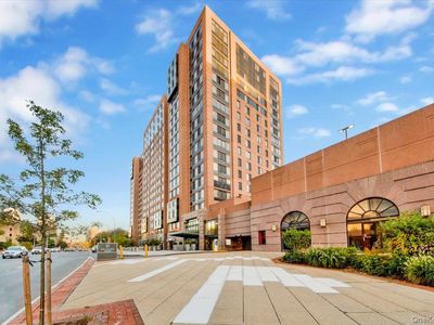 4 Martine Avenue #1507