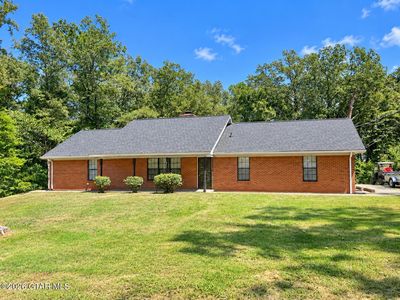 Property at 499 W Lowndes Dr, Columbus, MS