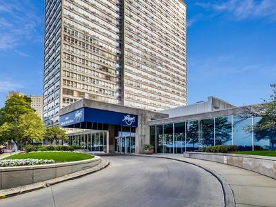 4800 S Chicago Beach Dr APT 709S