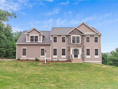 14 Longbrook Dr