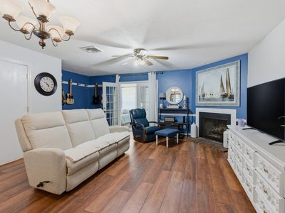 541 River Rock Blvd