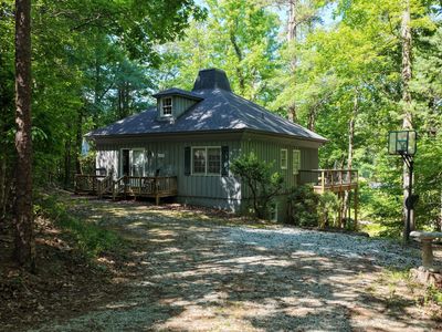 152 Duke Ln
