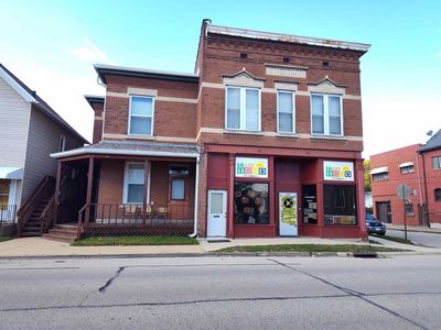 1229-1233 Rhomberg Ave