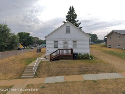398 1st Ave SW