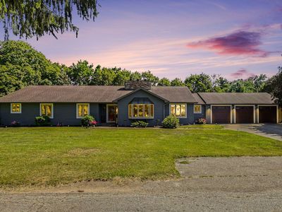 2390 Sycamore Path