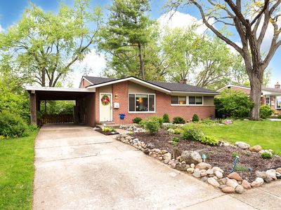 562 Rosemont Ave