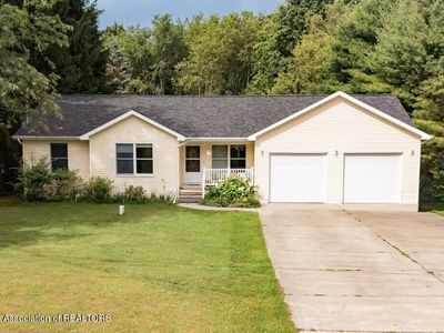 7310 W Victoria Dr