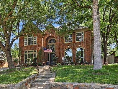 805 Highland Lakes Ct