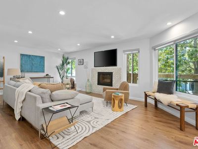 12321 Ocean Park Blvd APT 7