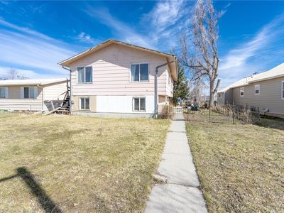 Property at 613 N Crook Ave, Hardin, MT