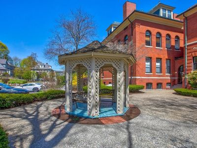 1 School St APT 208