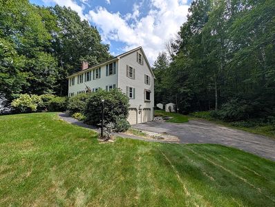 2 Nutfield Dr