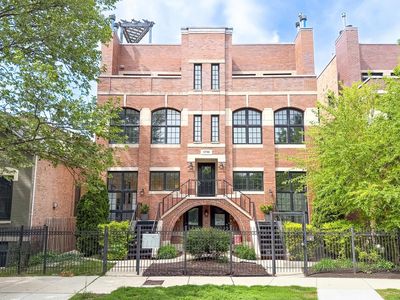 1718 W Superior St APT 1W