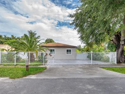 1507 NW 100th St